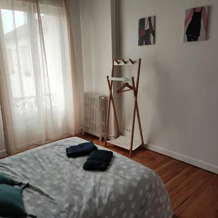 Chez Apolline - Vue Cathedrale - Hyper Centre Апартаменты *