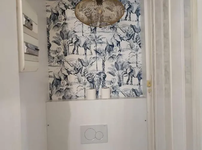 Апартаменты Chez Apolline - Vue Cathedrale - Hyper Centre *