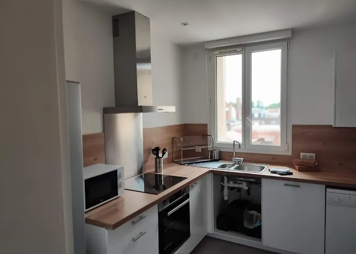 Апартаменты Chez Apolline - Vue Cathedrale - Hyper Centre